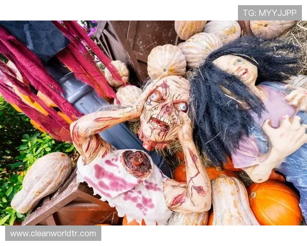 万圣节B费全家化身死神亮相上演诡魅趣味温馨亲子欢乐瞬间奇妙夜