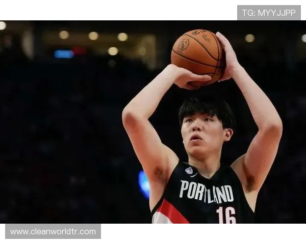 原创雷霆122-95大胜开拓者，杨瀚森NBA生涯28分超越周琦